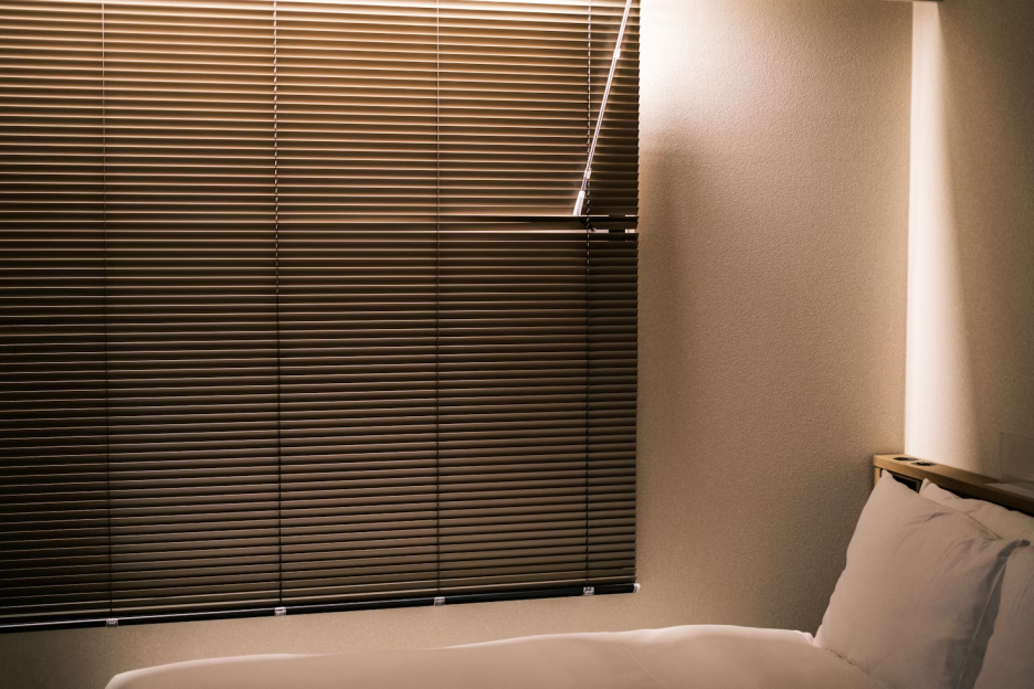 Styling-tips-with-woven-wood-shades