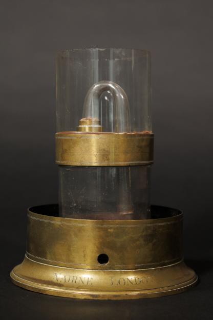 A photo of a hydraulic siphon from 1750-1770