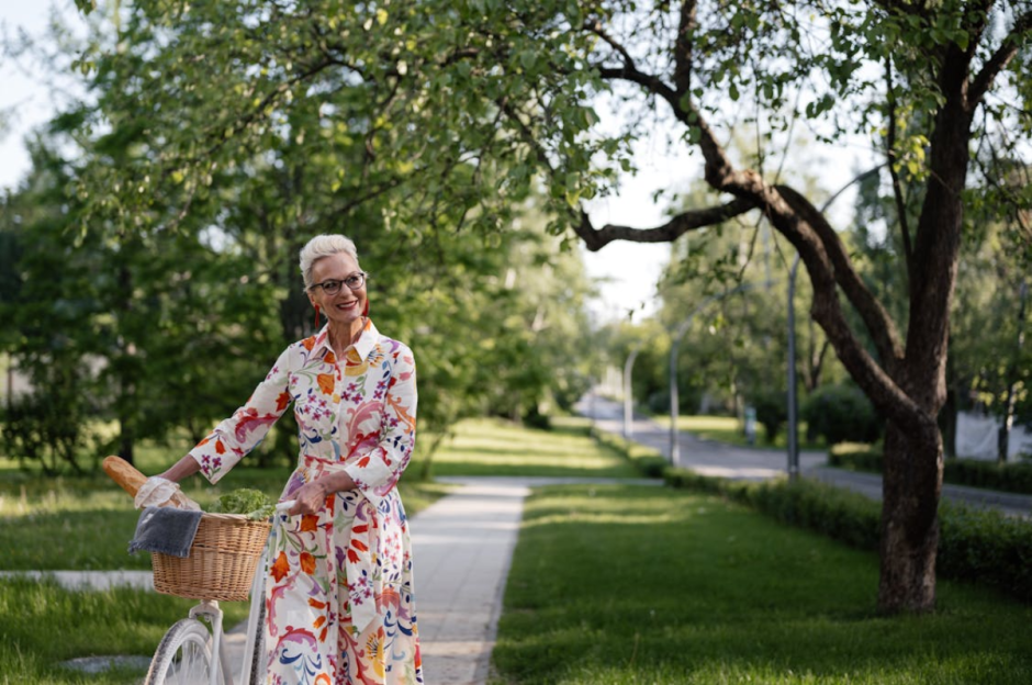 Mobile Medical Alert Systems: Safety on the Go for Elders 